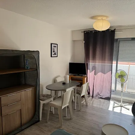 דירה Studio Perpignan *